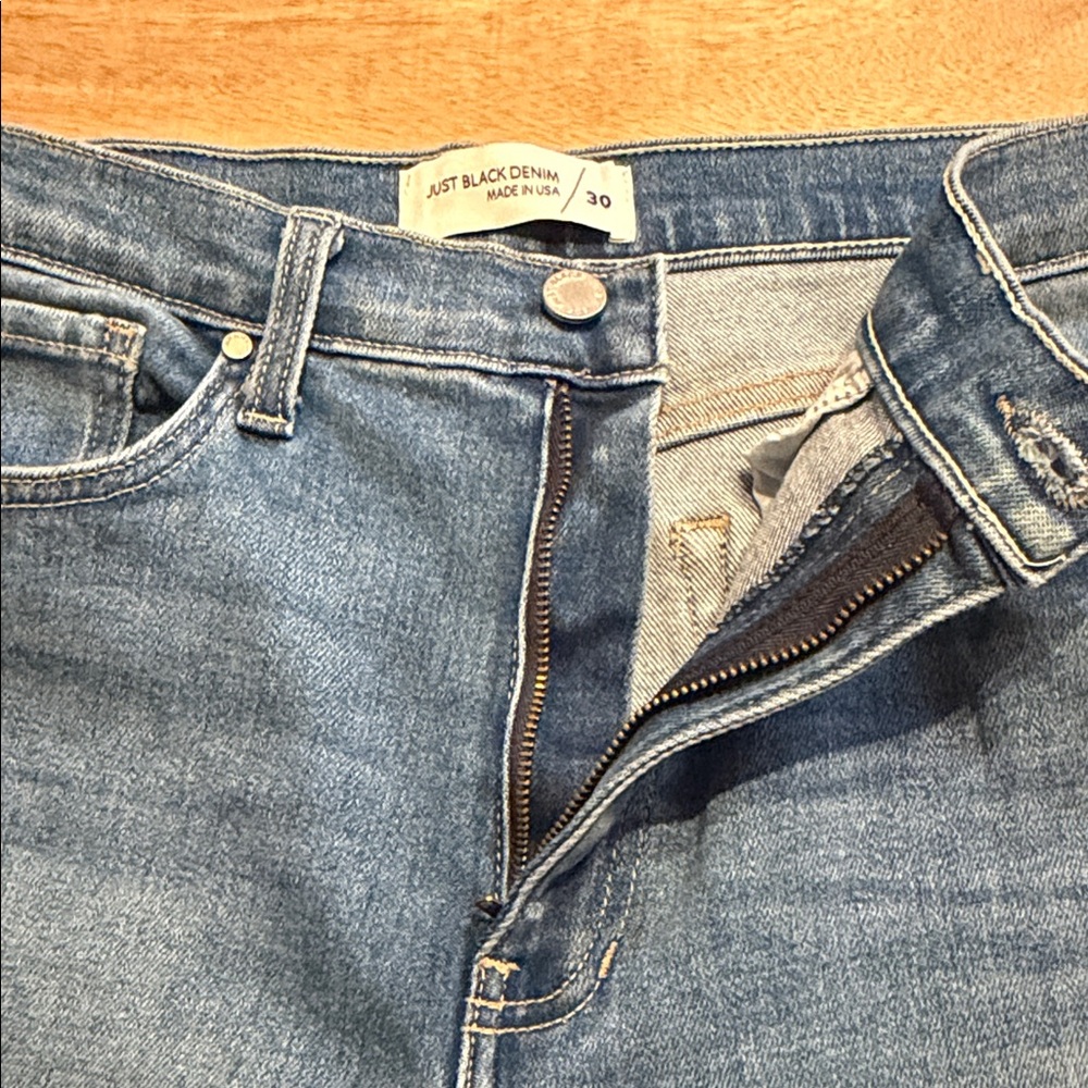 Just Black Women’s Light Blue Skinny Jeans